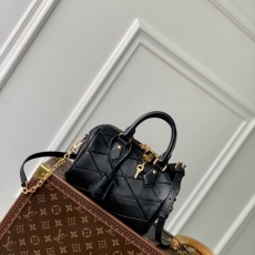 LV Speedy Bags